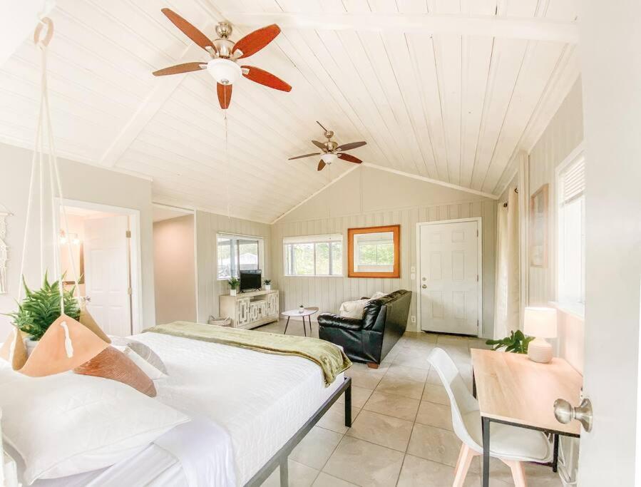 Monstera Bungalow, Spacious, King Bed, Big Kitchen Keaau Eksteriør bilde