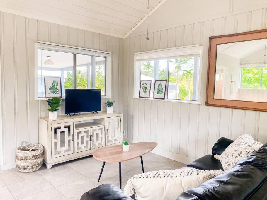Monstera Bungalow, Spacious, King Bed, Big Kitchen Keaau Eksteriør bilde